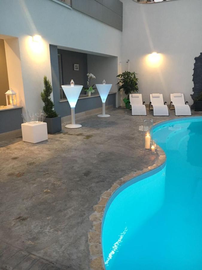 Residence Del Sole Манфредония Екстериор снимка